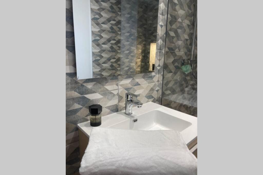 Le Clos Des Feugrais Saint-Aubin-lès-Elbeuf Eksteriør bilde