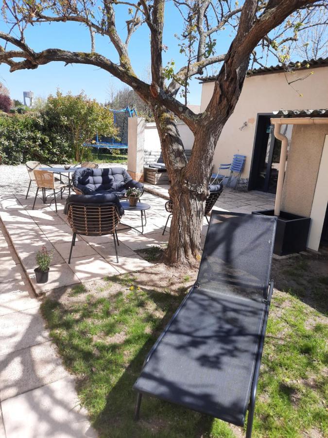 Le Clos Des Feugrais Saint-Aubin-lès-Elbeuf Eksteriør bilde